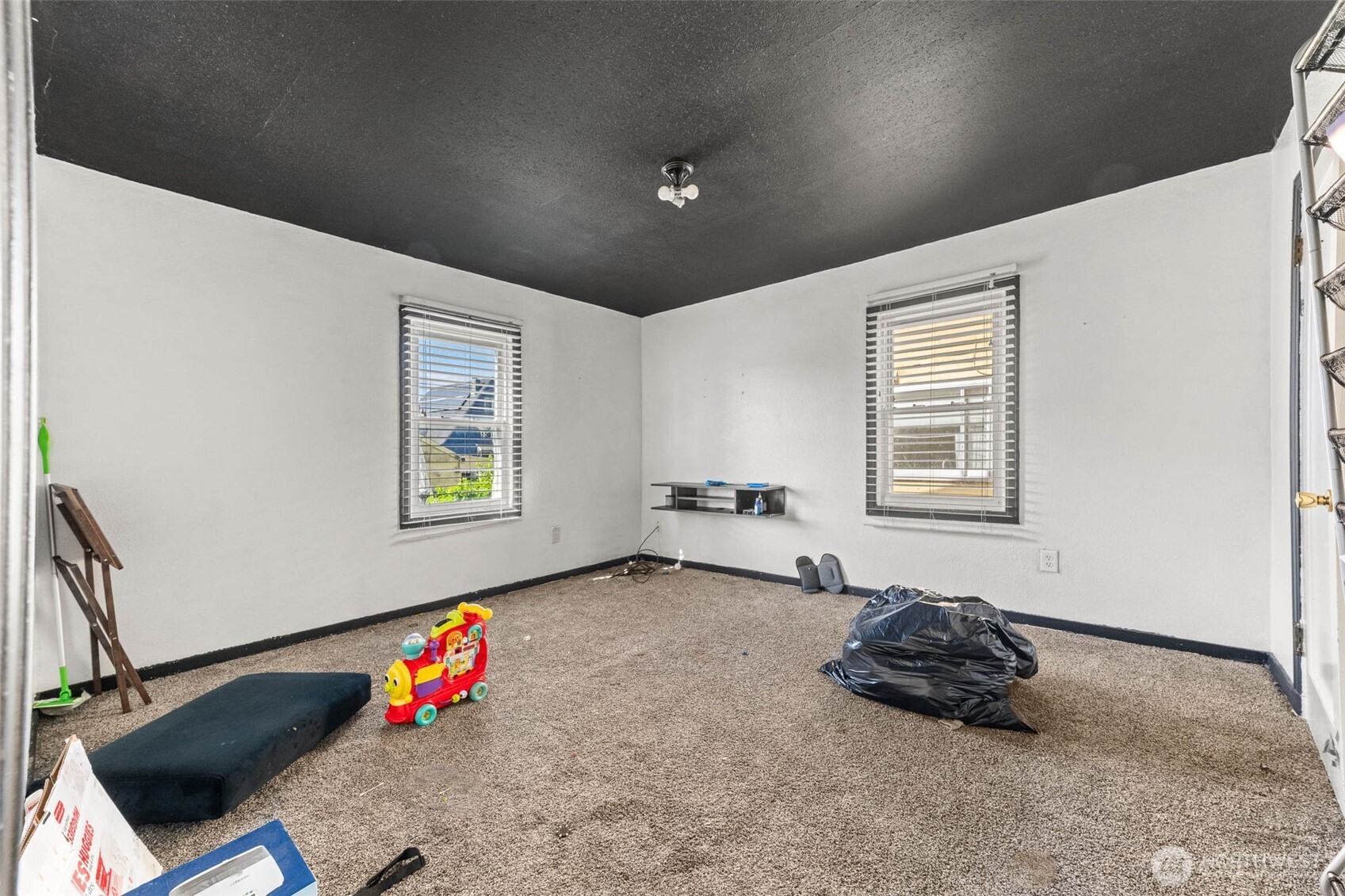 422 West 3rd Street Aberdeen, WA 98520 - Photo 11 of 24