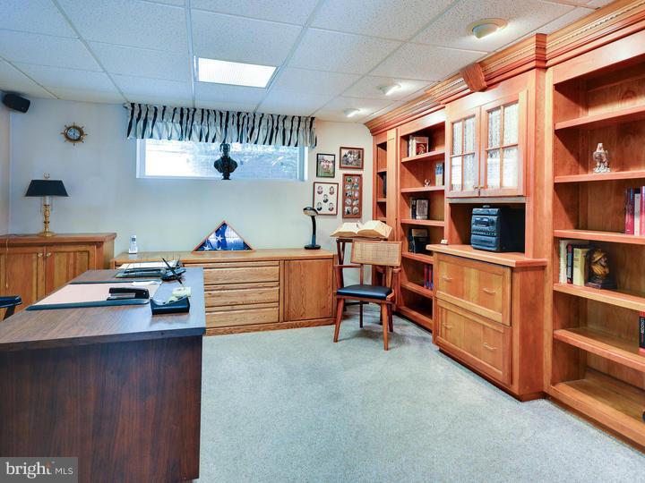 26 Waterview Road West Chester, PA 19380 - Photo 15 of 25 Office / Study