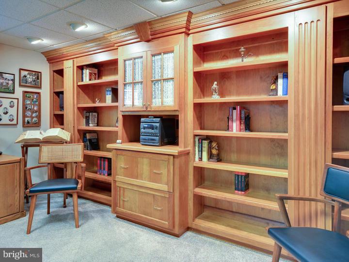 26 Waterview Road West Chester, PA 19380 - Photo 16 of 25 Office / Study