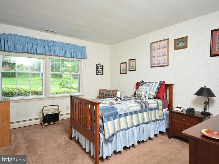 26 Waterview Road West Chester, PA 19380 - Photo 20 of 25 Bedroom 3
