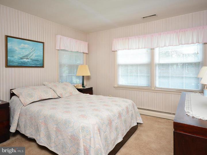 26 Waterview Road West Chester, PA 19380 - Photo 21 of 25 Bedroom 4