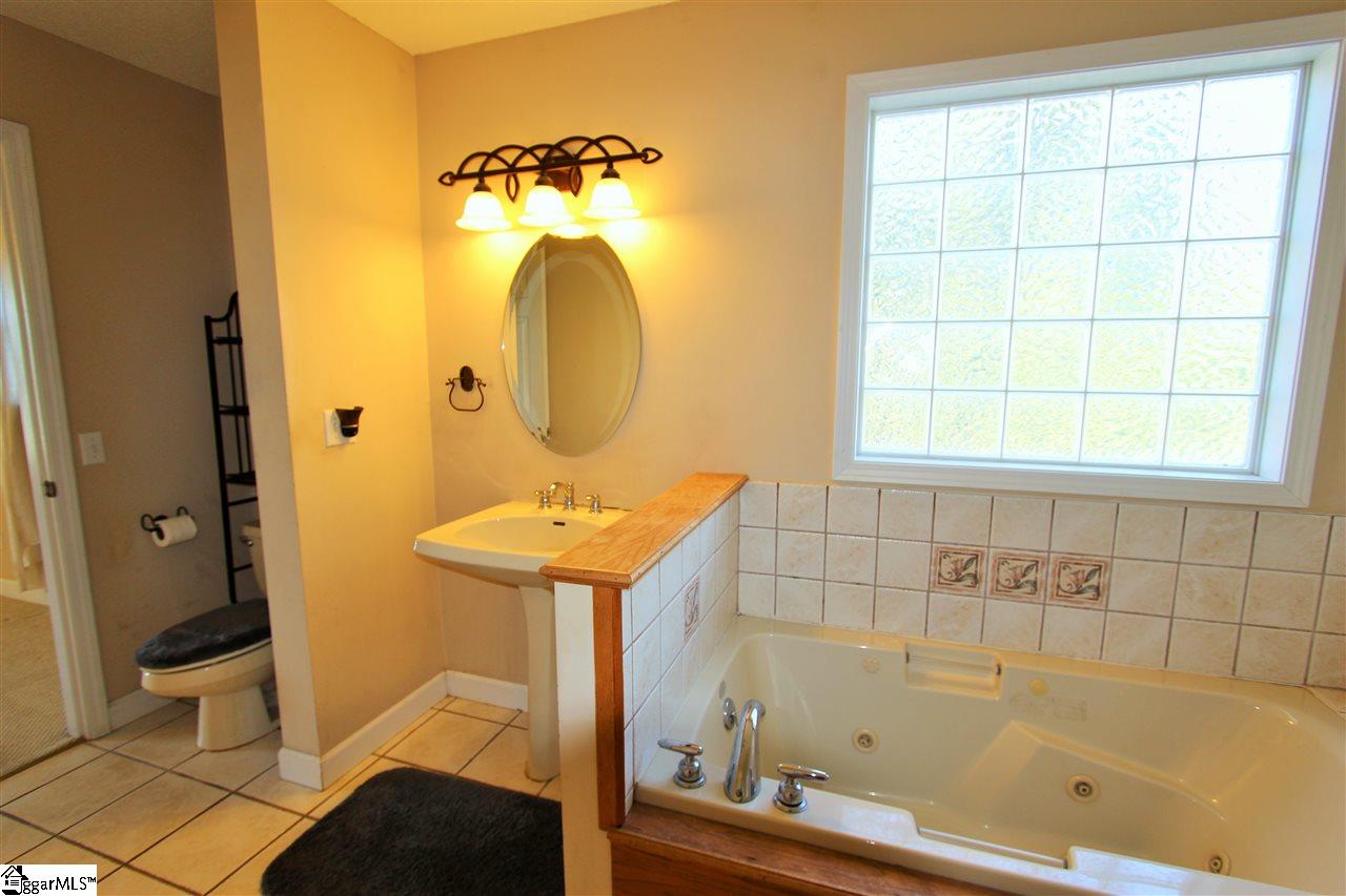 160 Will Landrum Road Chesnee, SC 29323 - Photo 12 of 21