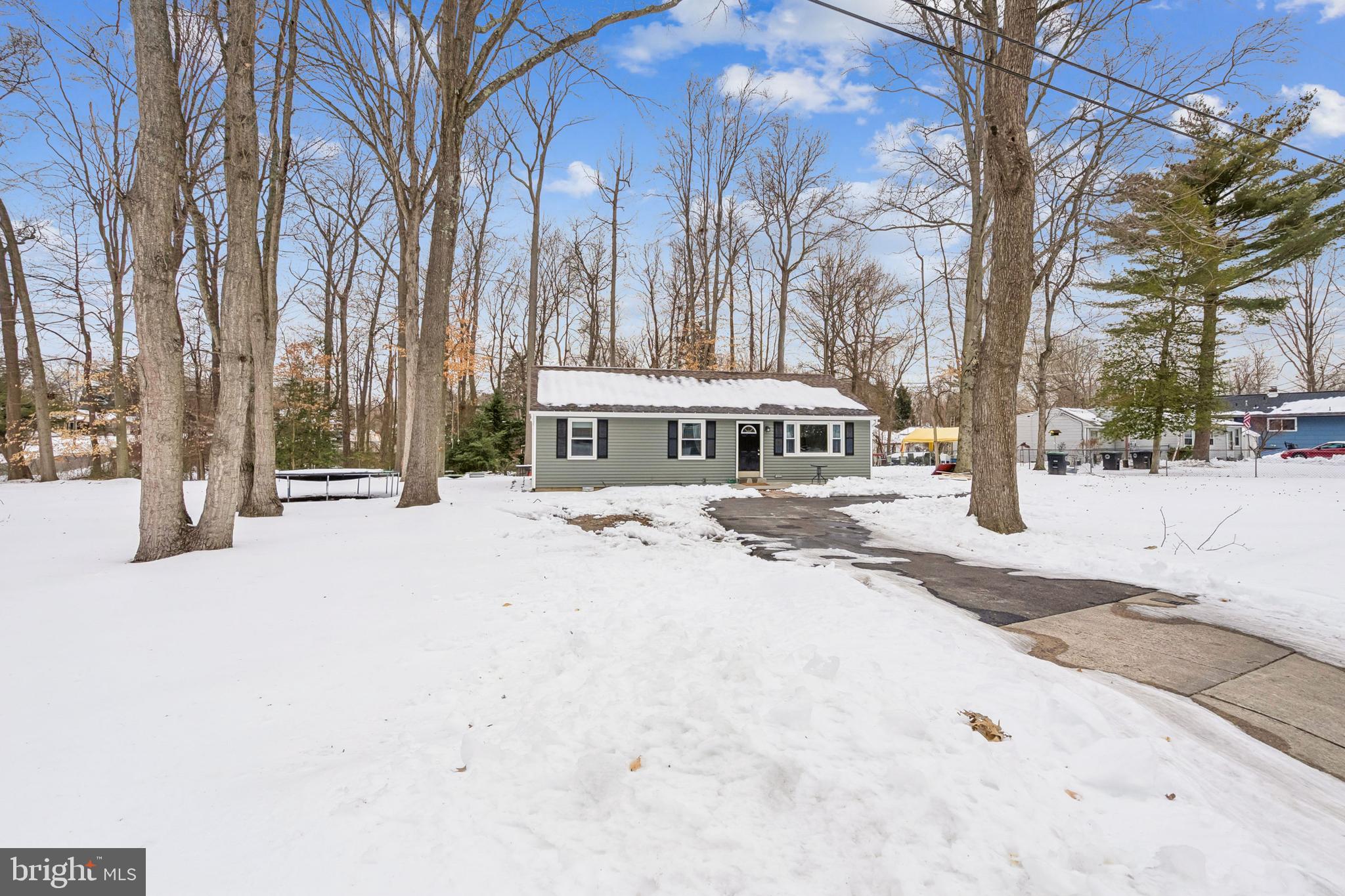 304 Spruce Avenue Lindenwold, NJ 08021 - Photo 3 of 22
