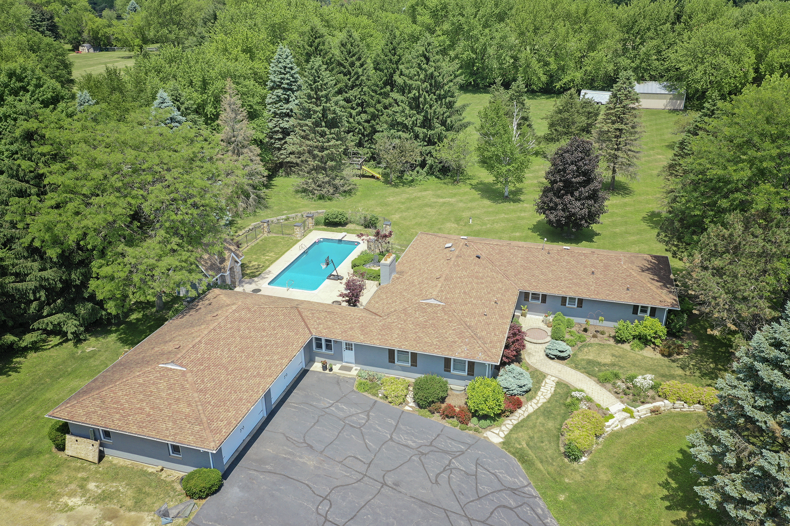 1018 Sunset Road Spring Grove, IL 60081 - Photo 2 of 54 an aerial view of a house
