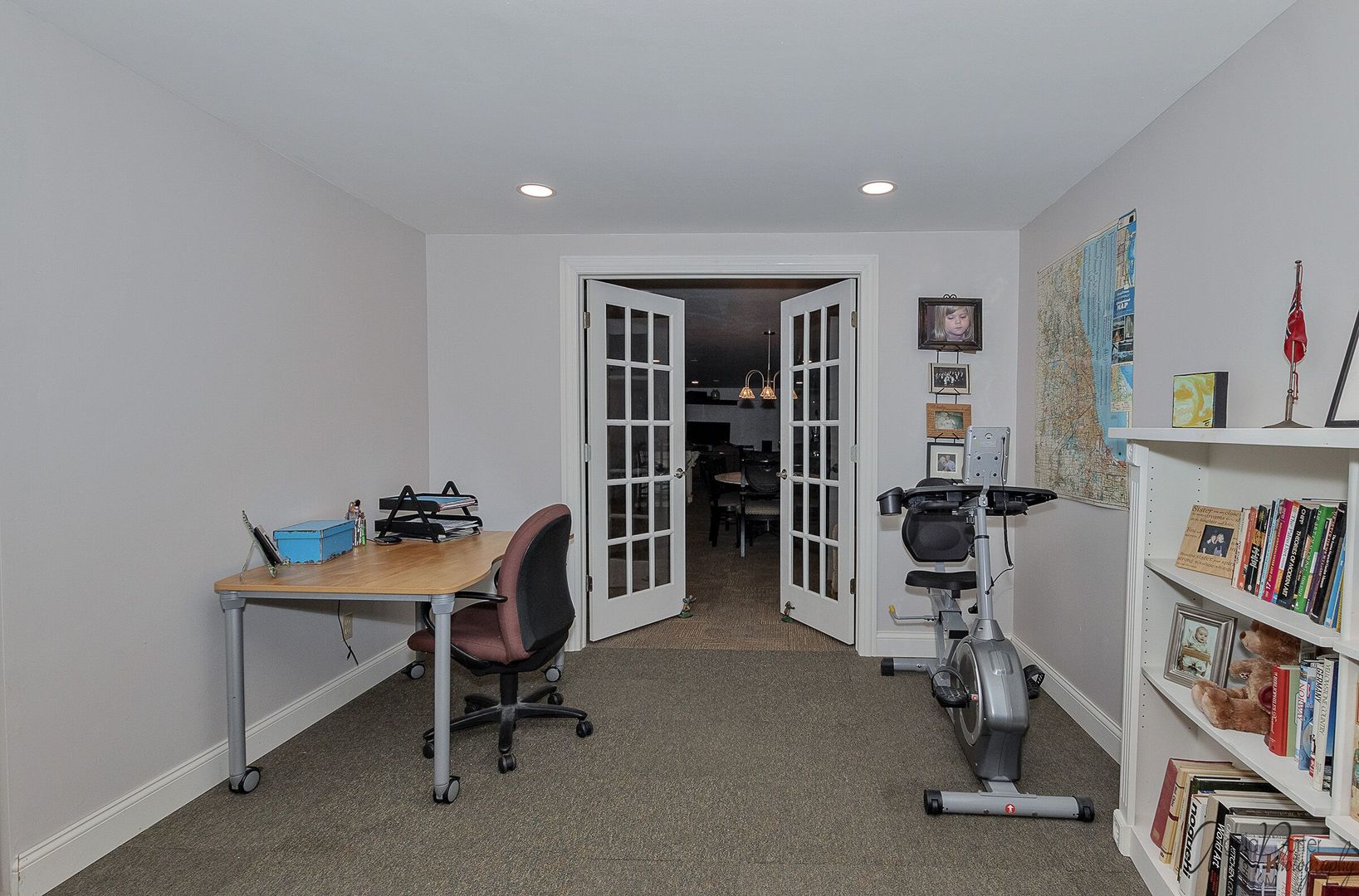 1018 Sunset Road Spring Grove, IL 60081 - Photo 33 of 54 a view of a workspace with furniture and toys