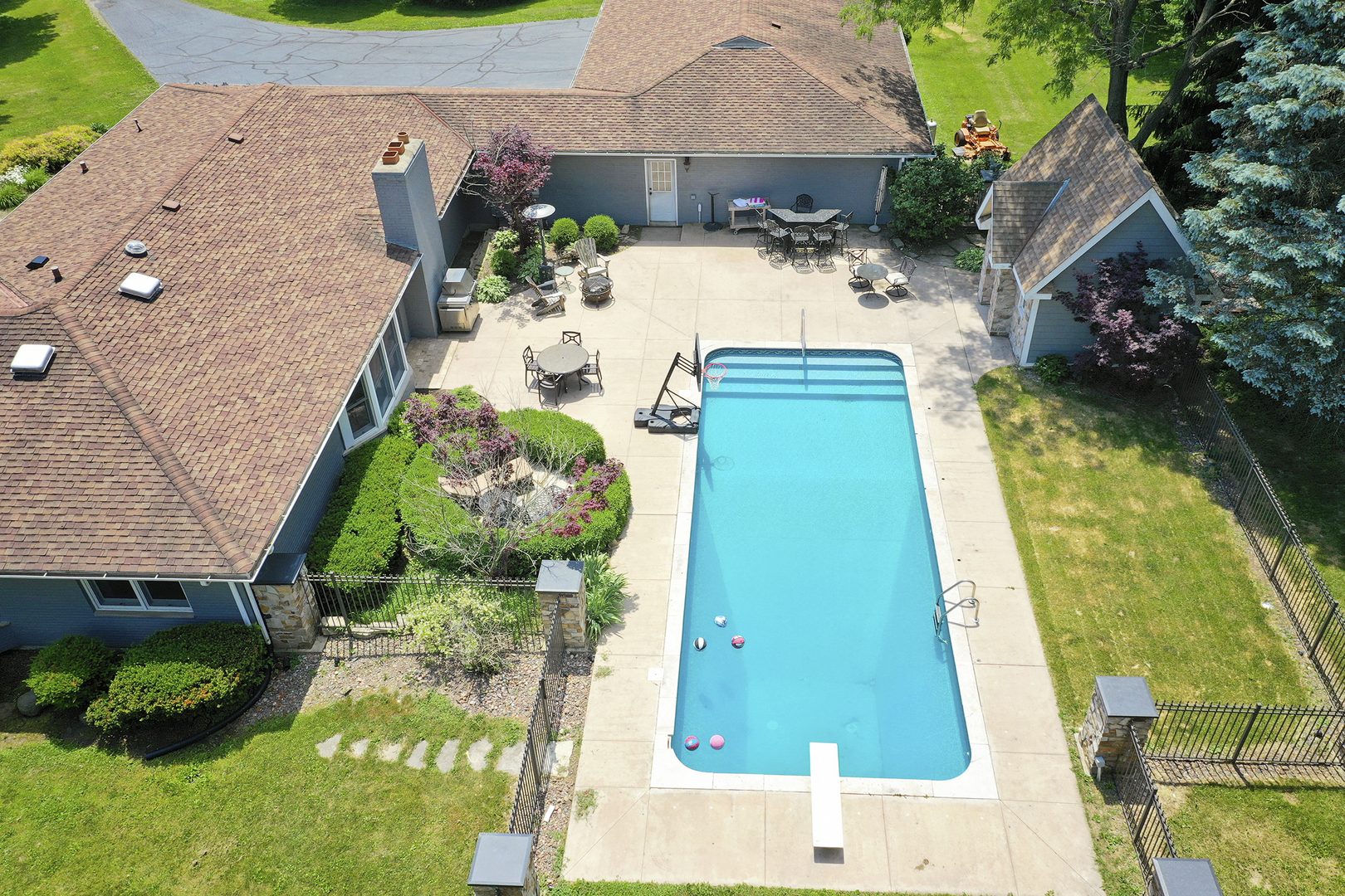 1018 Sunset Road Spring Grove, IL 60081 - Photo 50 of 54