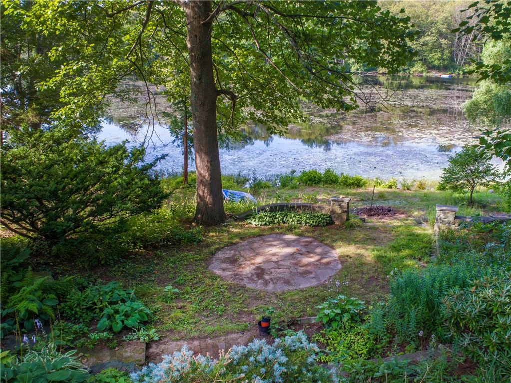 120 Wrentham Road Cumberland, RI 02864 - Photo 4 of 19