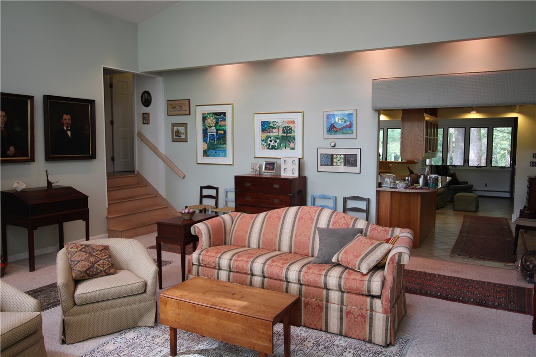 120 Wrentham Road Cumberland, RI 02864 - Photo 9 of 19