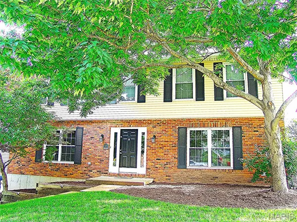 $478,000 | 850 Ivy Trace Drive, Ballwin, MO 63021