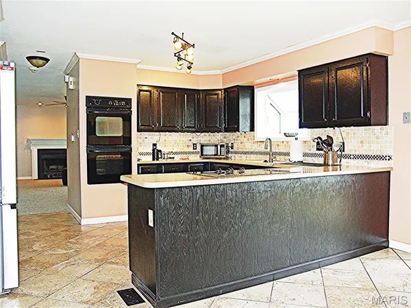 $478,000 | 850 Ivy Trace Drive, Ballwin, MO 63021