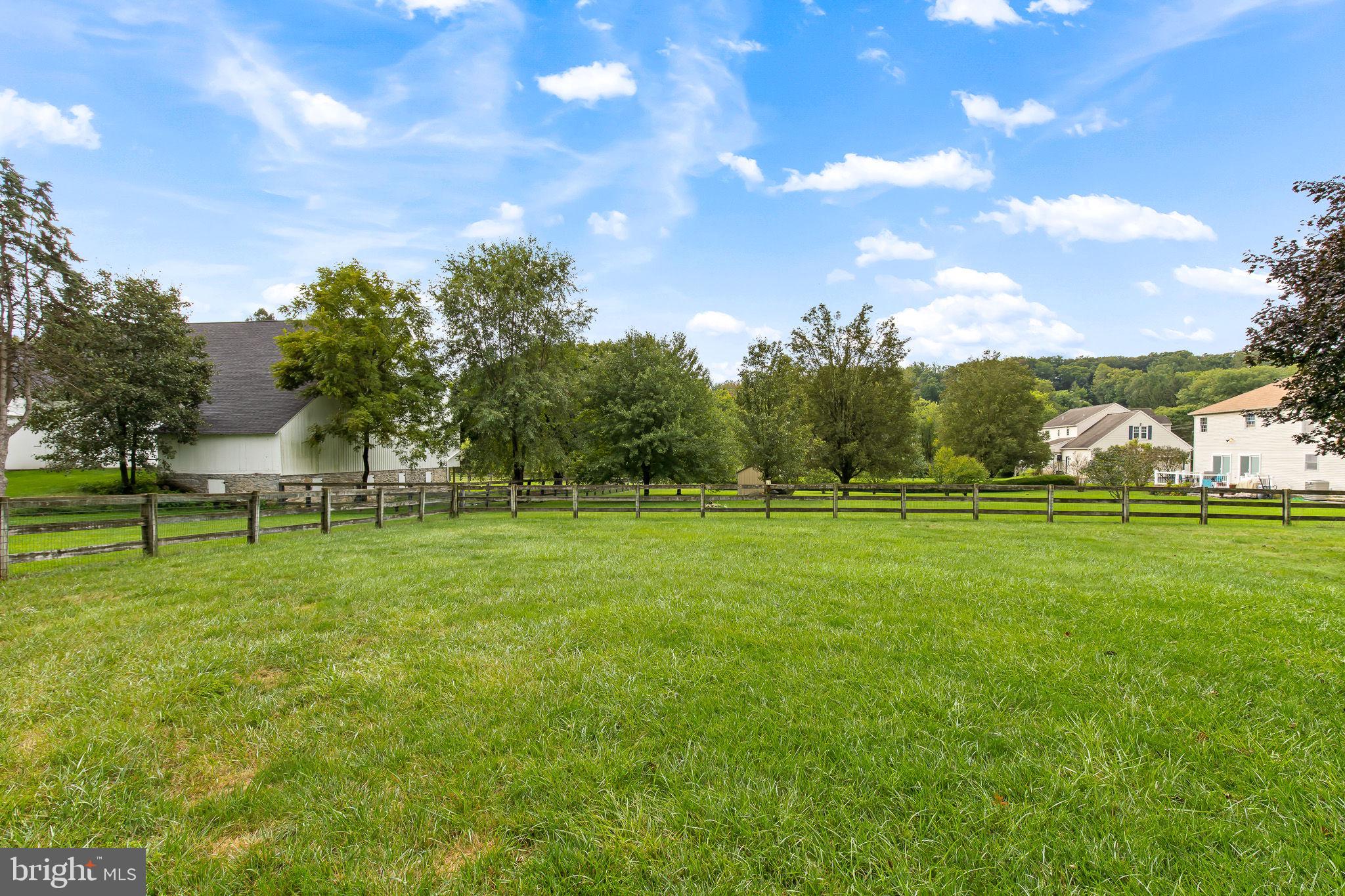 2515 Shaub Road Lancaster, PA 17601 - Photo 16 of 46