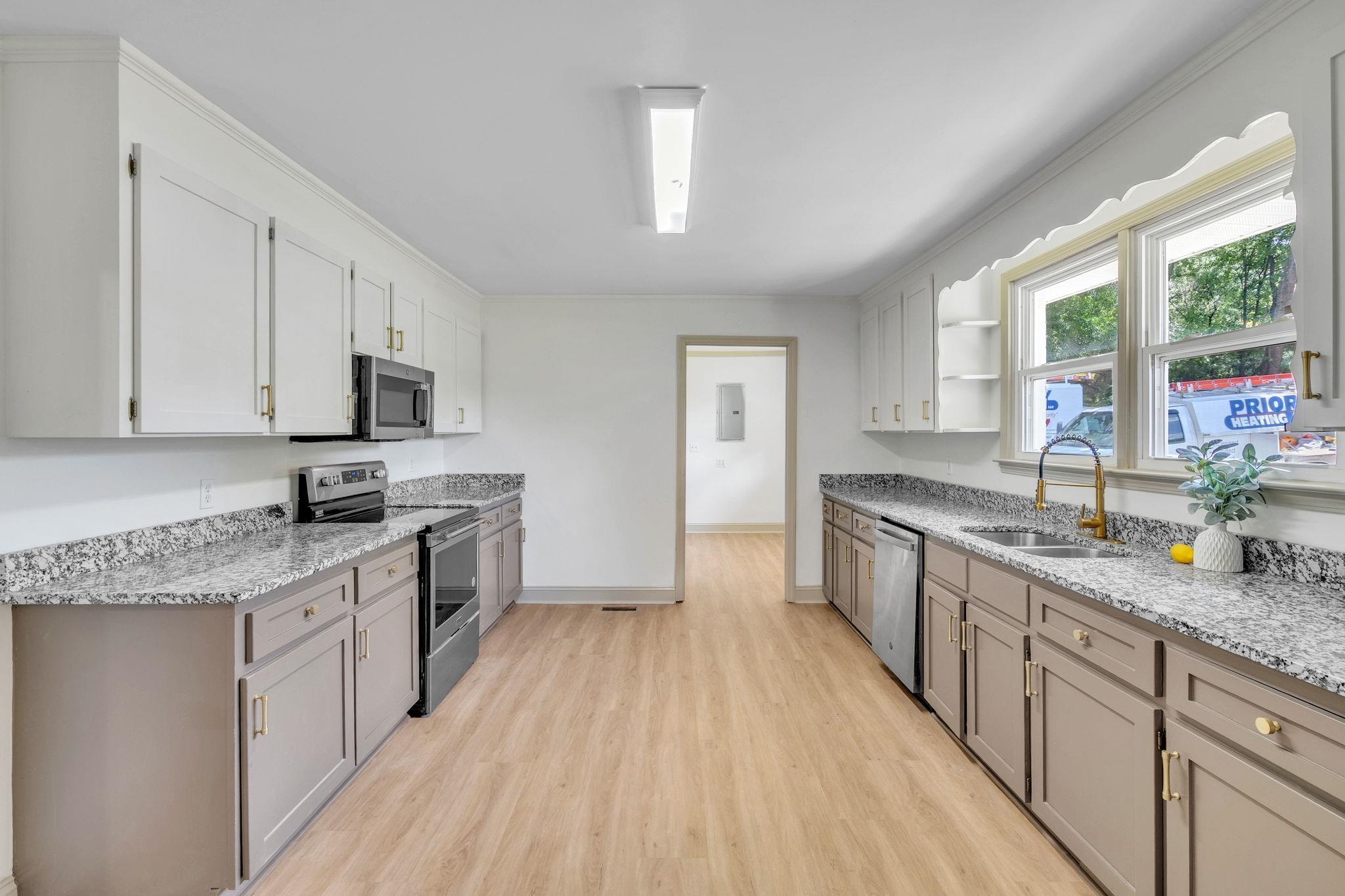 919 Hampton Road Lyman, SC 29365 - Photo 7 of 23 Gallery Image 7