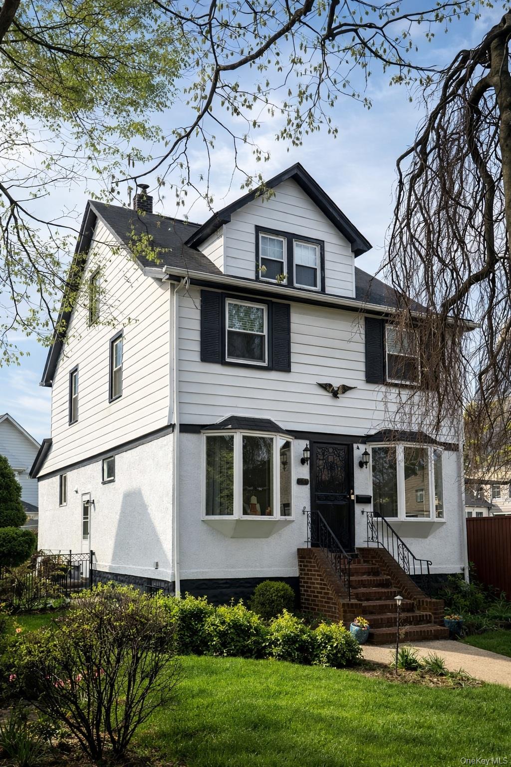 210-10 34th Road Queens, NY 11361 - Photo 2 of 4