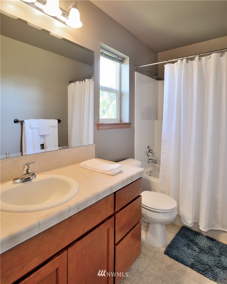 17915 20th Avenue Southeast Bothell, WA 98012 - Photo 12 of 24 Gallery Image 12