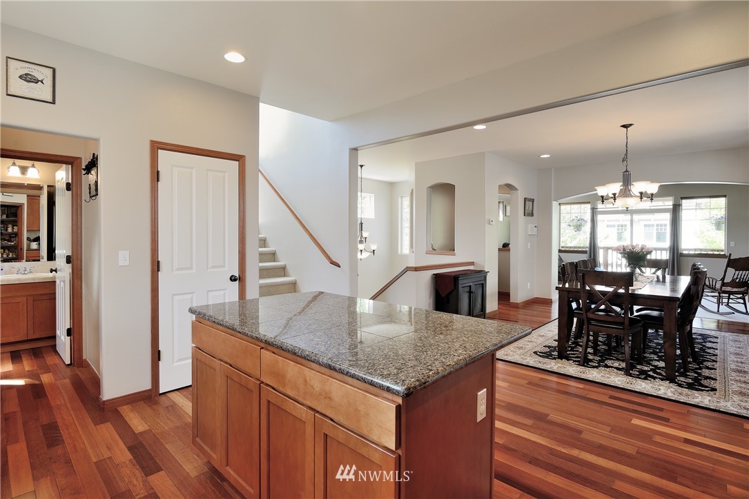 17915 20th Avenue Southeast Bothell, WA 98012 - Photo 4 of 24 Gallery Image 4