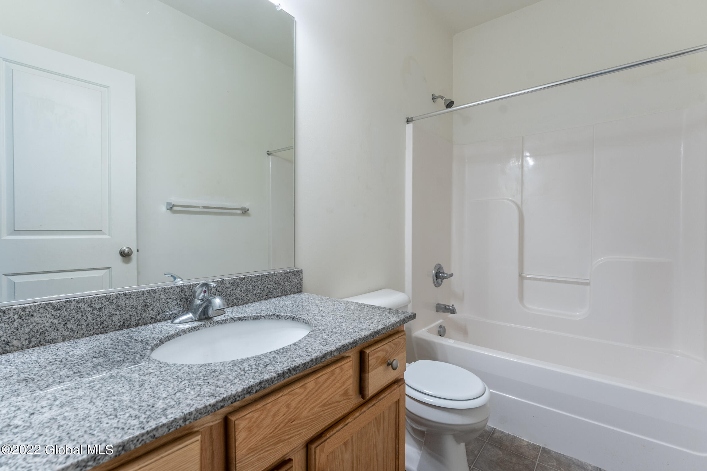 73 Saratoga Road, Unit 12 Schenectady, NY 12302 - Photo 11 of 27 73 Saratoga Rd Schenectady NY mls-10