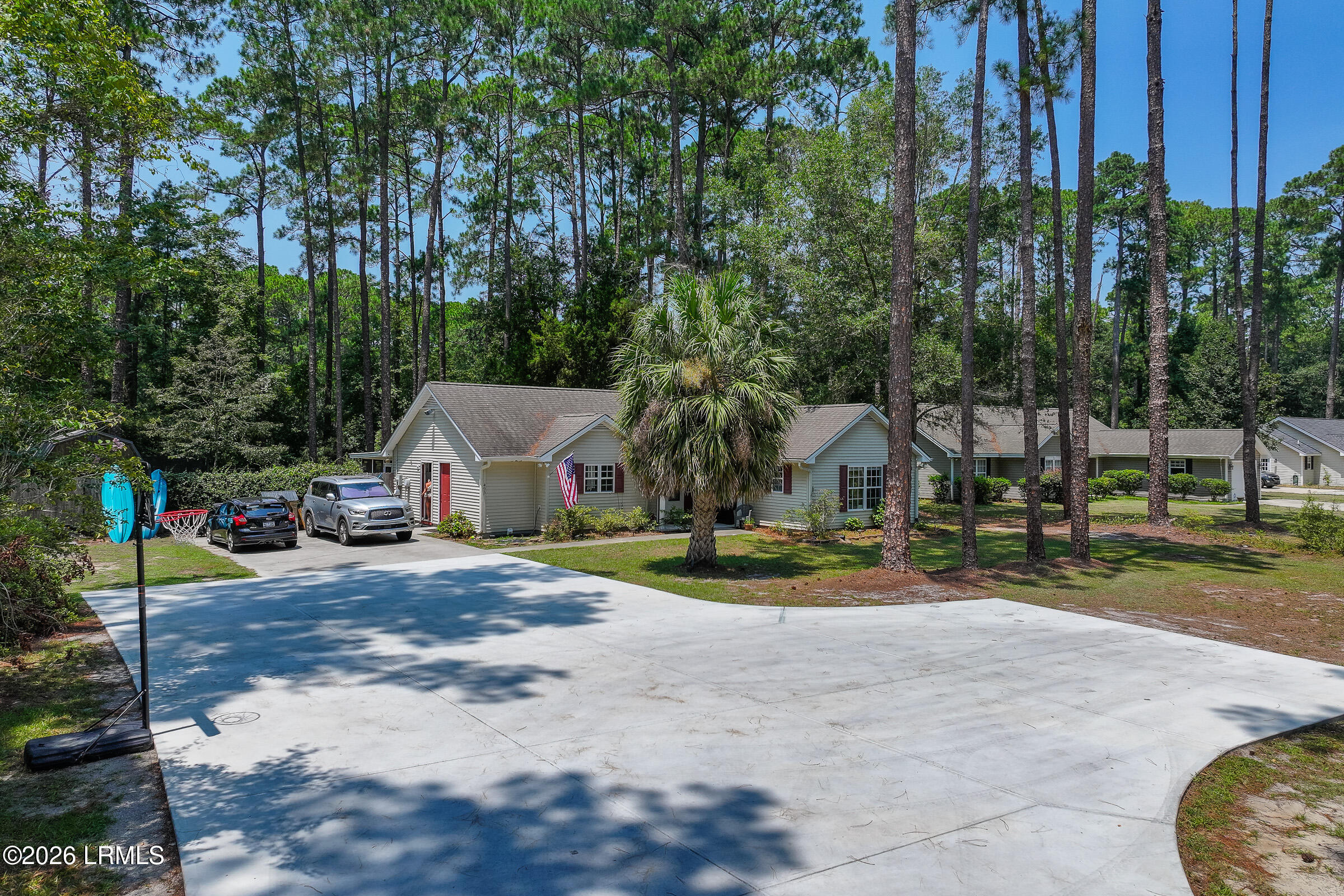 495 Sams Point Road Beaufort, SC 29907 - Photo 3 of 40 495 Sams Point Rd-39