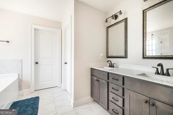 $477,000 | 207 Bella Notte Circle, Warner Robins, GA 31088