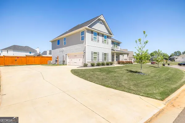 $477,000 | 207 Bella Notte Circle, Warner Robins, GA 31088