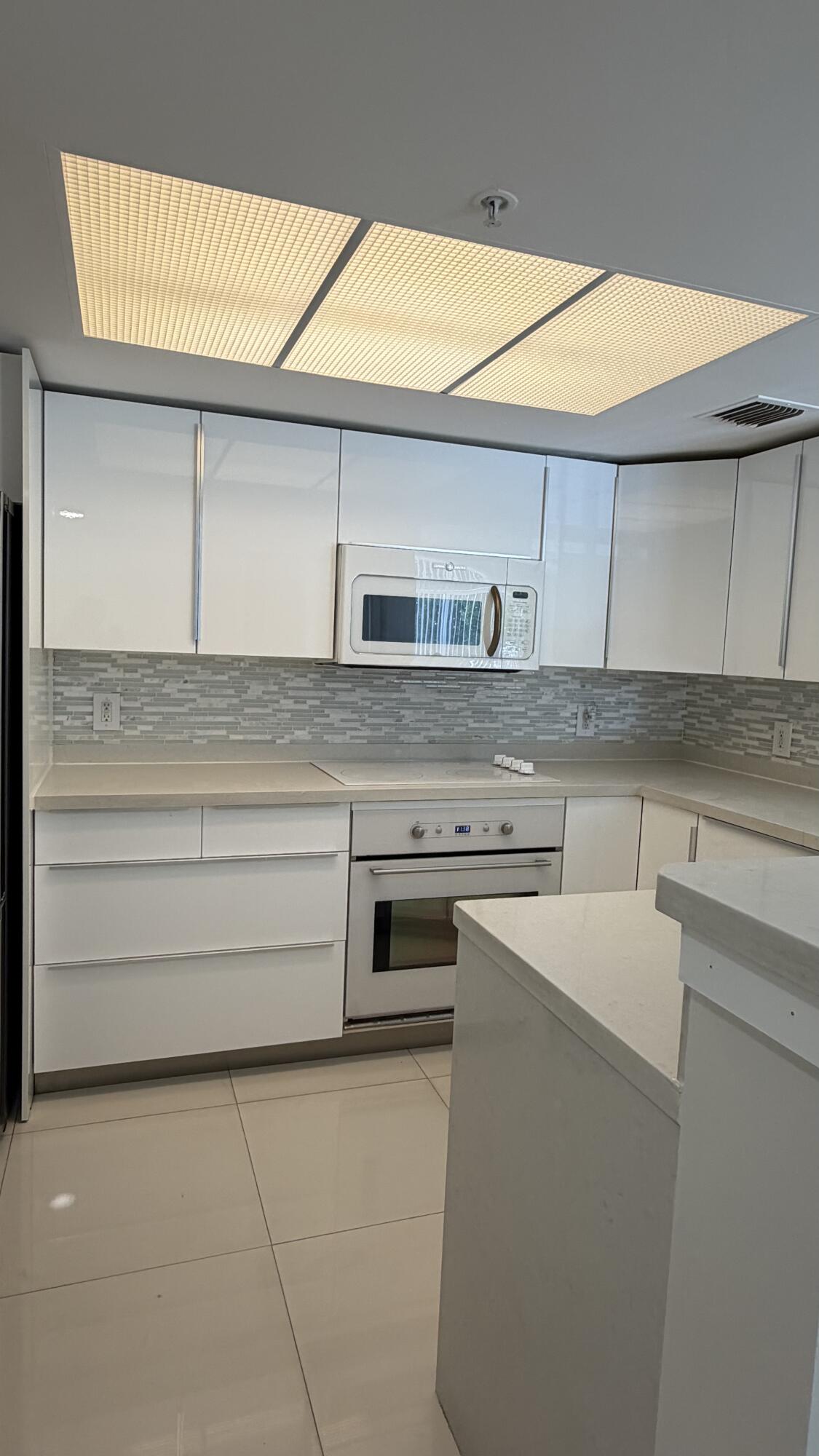 5065 Wiles Road, Unit 207 Coconut Creek, FL 33073 - Photo 2 of 32 IMG_6714