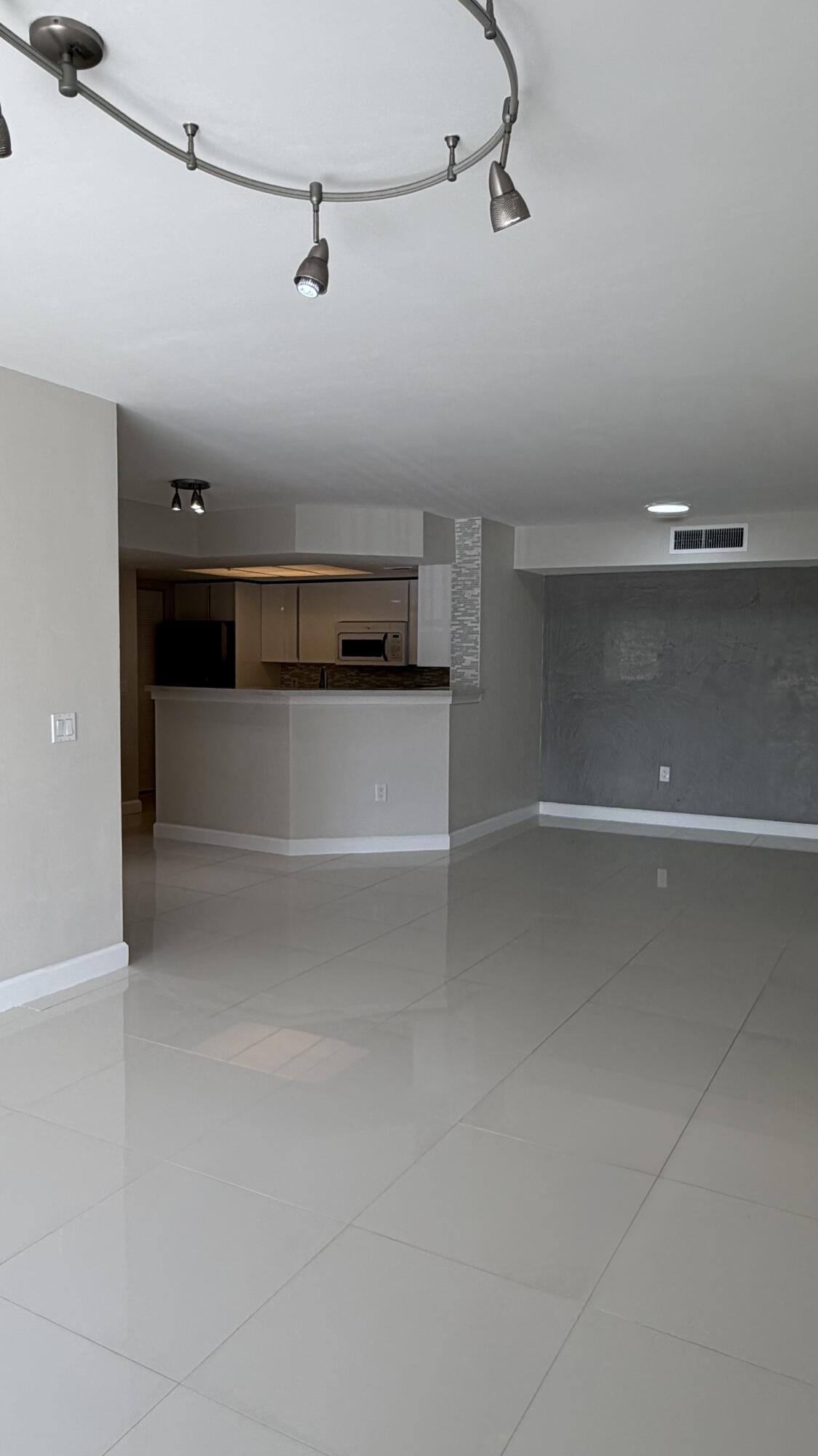 5065 Wiles Road, Unit 207 Coconut Creek, FL 33073 - Photo 7 of 32 IMG_6725