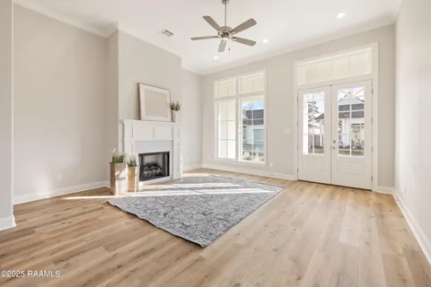 $295,000 | 236 Jagged Grove Lane, Youngsville, LA 70592