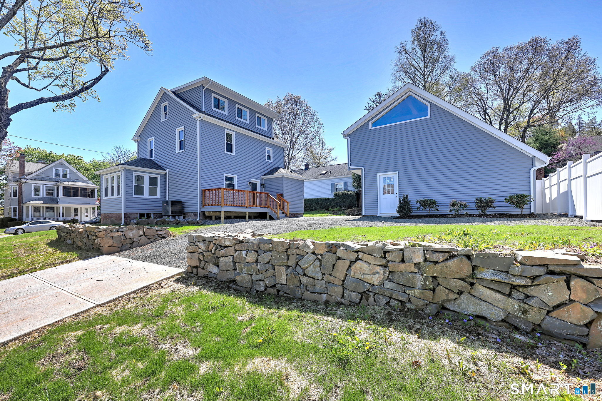 68 Morris Street Hamden, CT 06517 - Photo 3 of 39