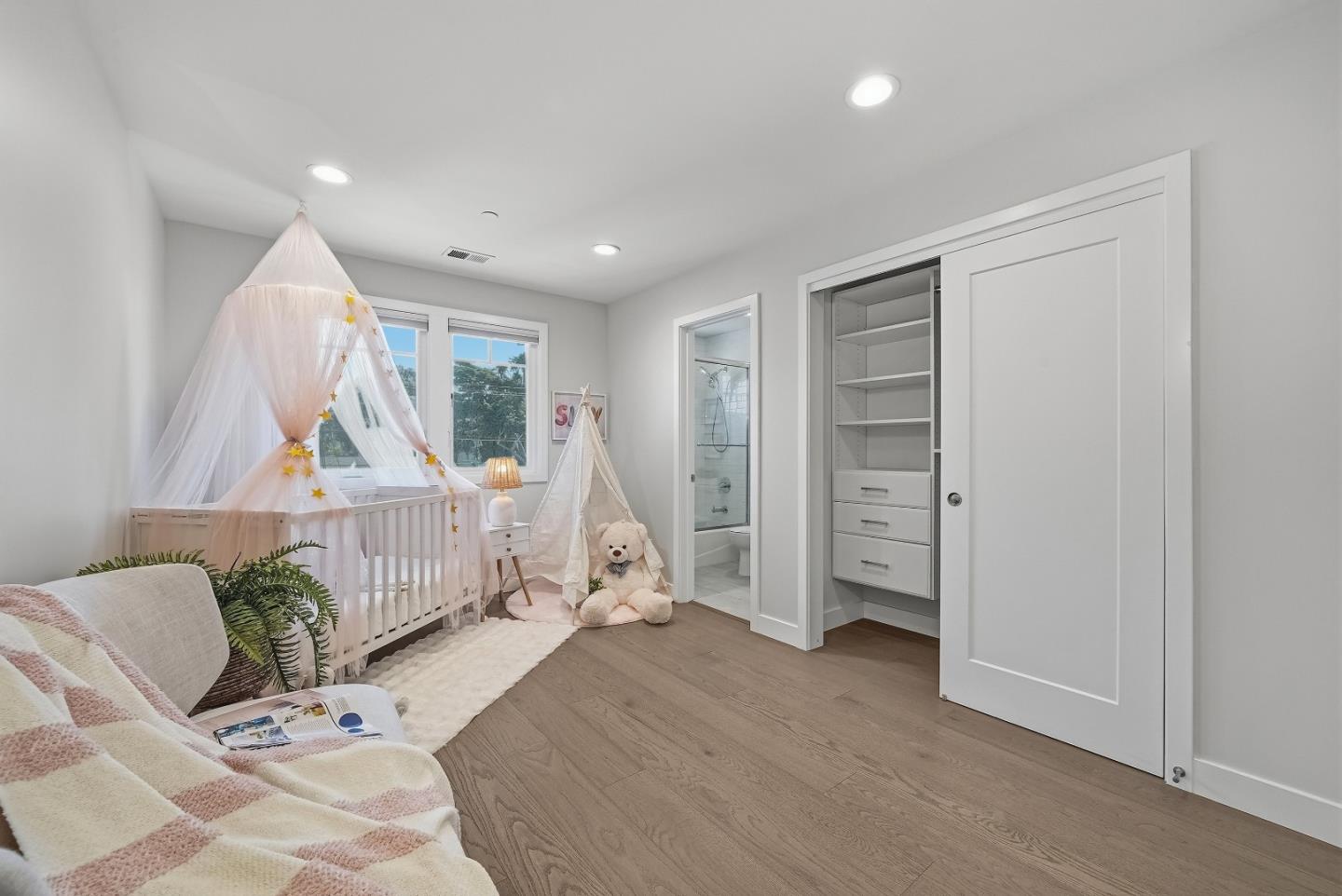725 2nd Avenue San Mateo, CA 94401 - Photo 28 of 40