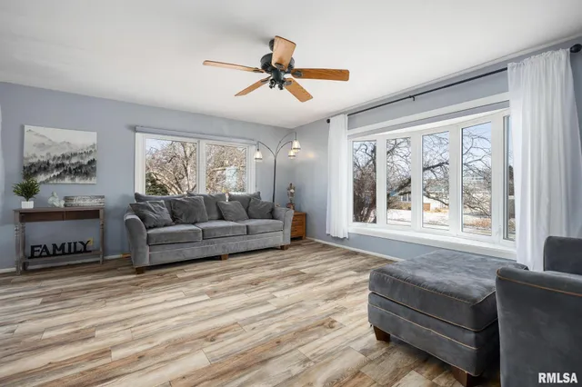 $229,900 | 101 North Oregon Avenue, Morton, IL 61550