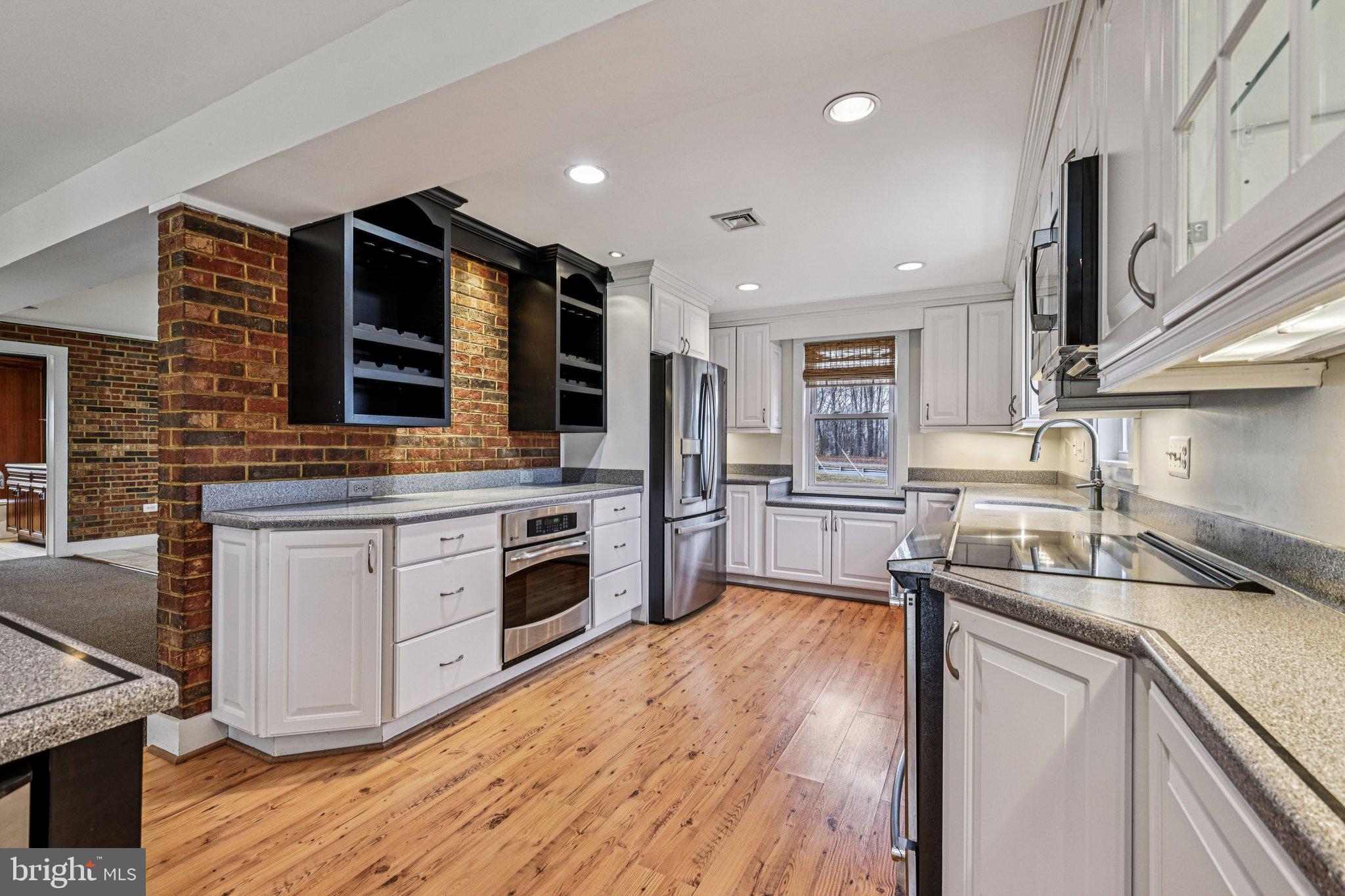 11719 Dumfries Road Manassas, VA 20112 - Photo 11 of 73 Gallery Image 11