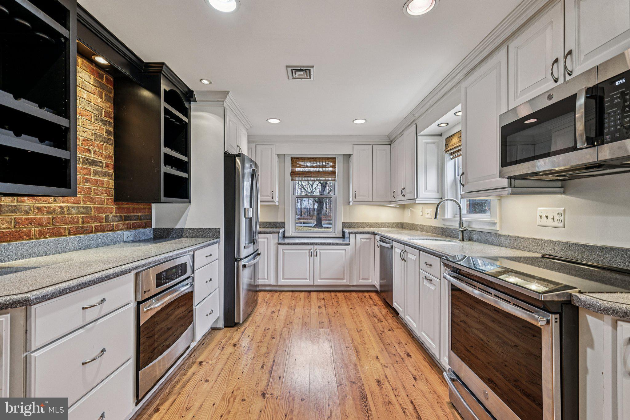 11719 Dumfries Road Manassas, VA 20112 - Photo 12 of 73 Gallery Image 12