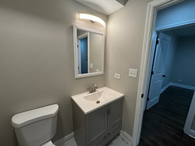 $2,149 | 7254 South Bennett Avenue, Unit 1, Chicago, IL 60649