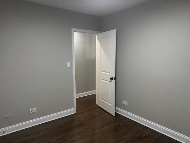 $2,149 | 7254 South Bennett Avenue, Unit 1, Chicago, IL 60649