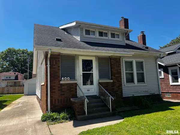 $69,900 | 800 West Meadows Place, Peoria, IL 61604
