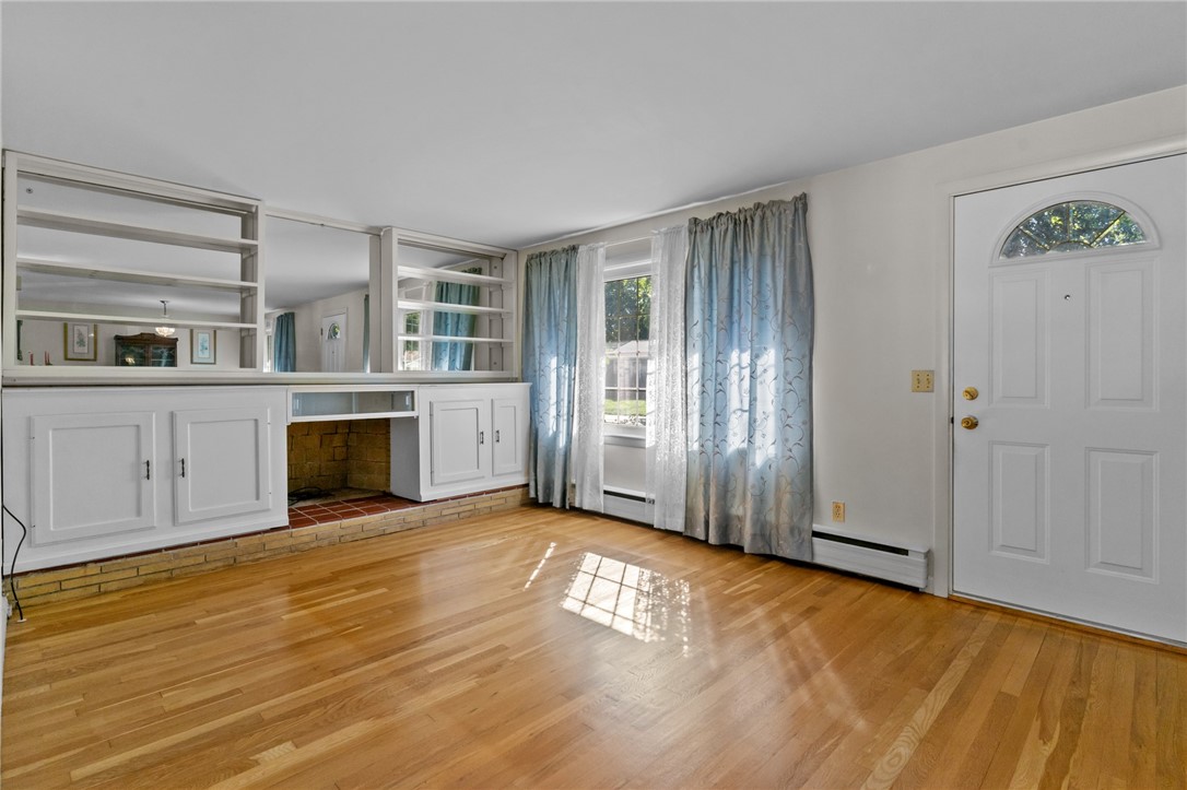 95 Tarawa Drive Warwick, RI 02886 - Photo 14 of 29