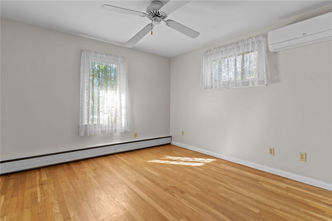 95 Tarawa Drive Warwick, RI 02886 - Photo 19 of 29