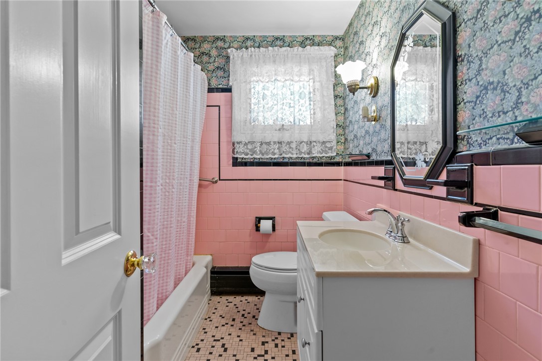 95 Tarawa Drive Warwick, RI 02886 - Photo 22 of 29