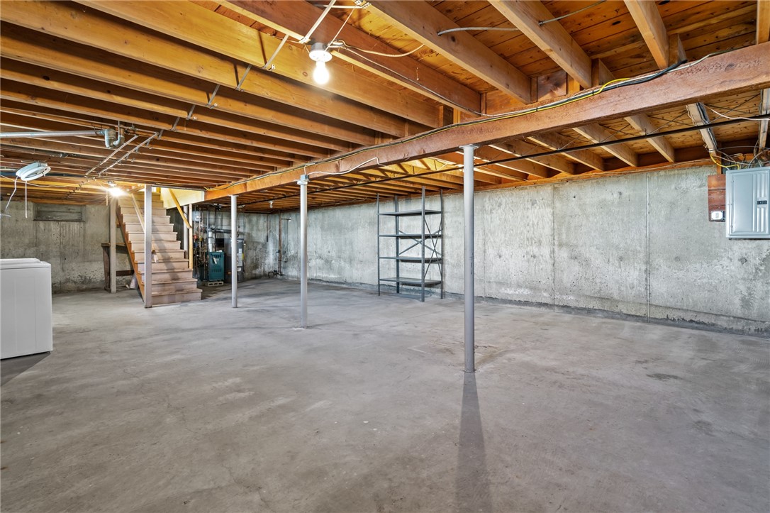 95 Tarawa Drive Warwick, RI 02886 - Photo 25 of 29