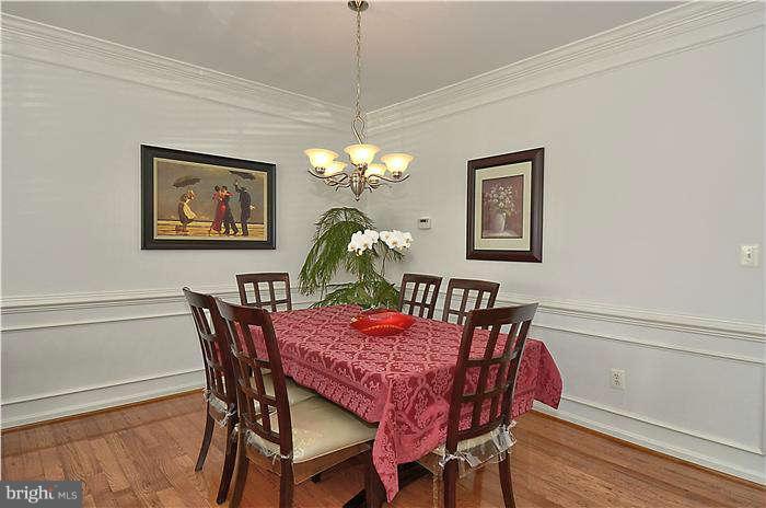18802 Broken Oak Road Boyds, MD 20841 - Photo 6 of 24 Dining Room