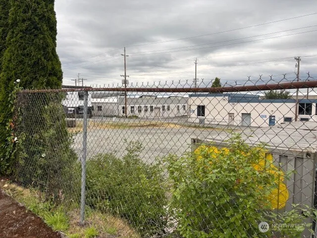 a view of a entertaining space