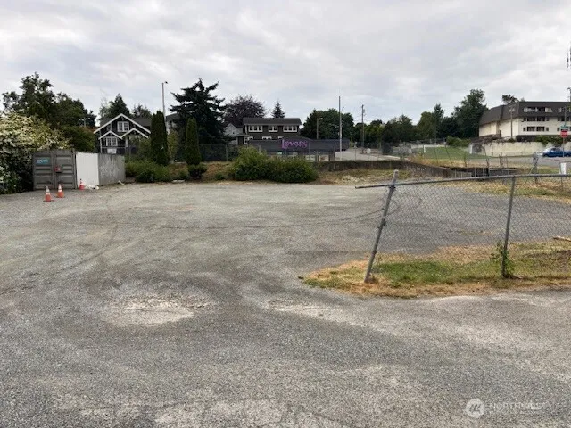 $1,195,000 | 3401 Broadway, Everett, WA 98201