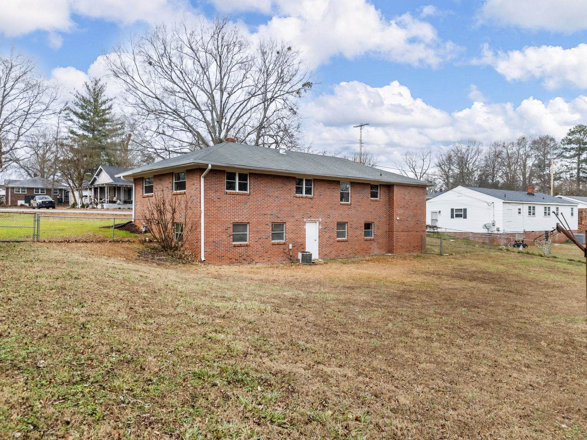 502 Lakeview Heights Union, SC 29379 - Photo 29 of 32