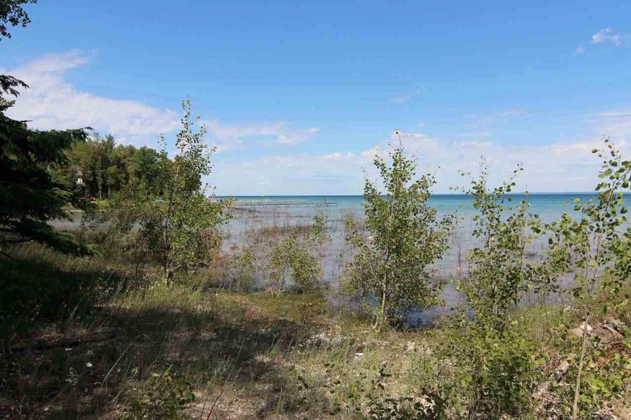 5044 Omena Point Road Omena, MI 49674 - Photo 12 of 44 1835774-11.JPG