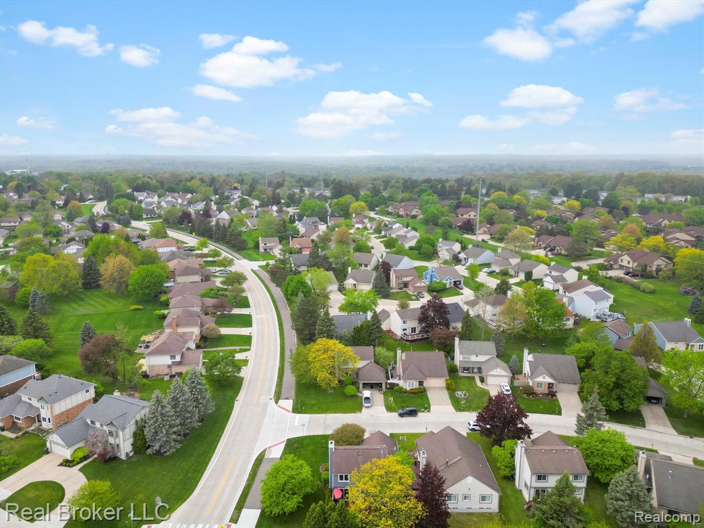 1480 Colony Drive Rochester Hills, MI 48307 - Photo 23 of 58