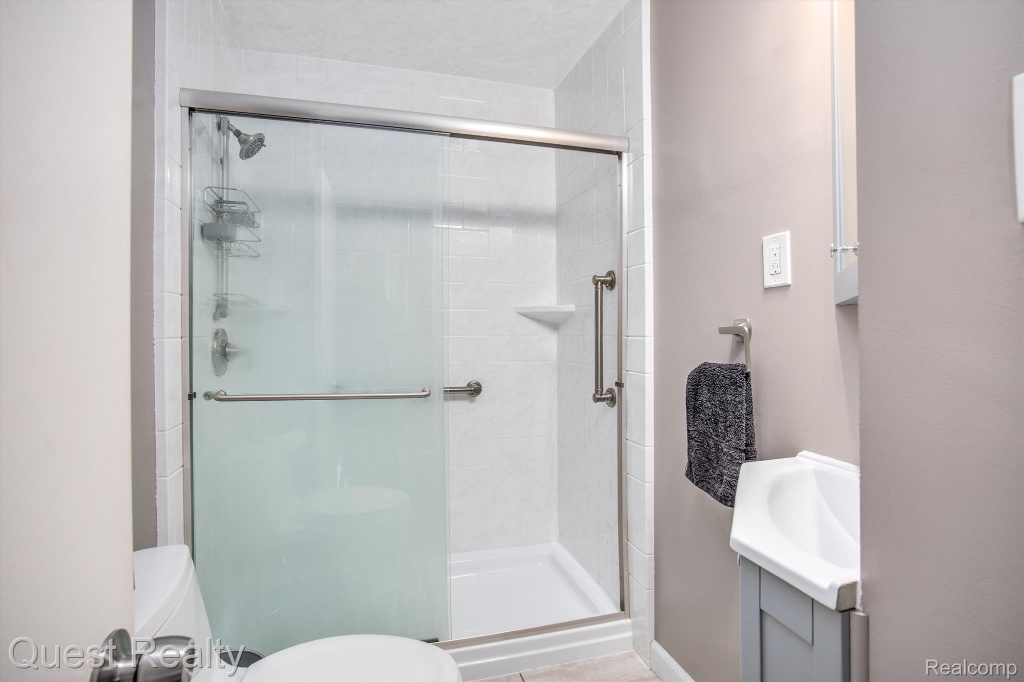 3403 Durham Road Royal Oak, MI 48073 - Photo 19 of 31 Gallery Image 19