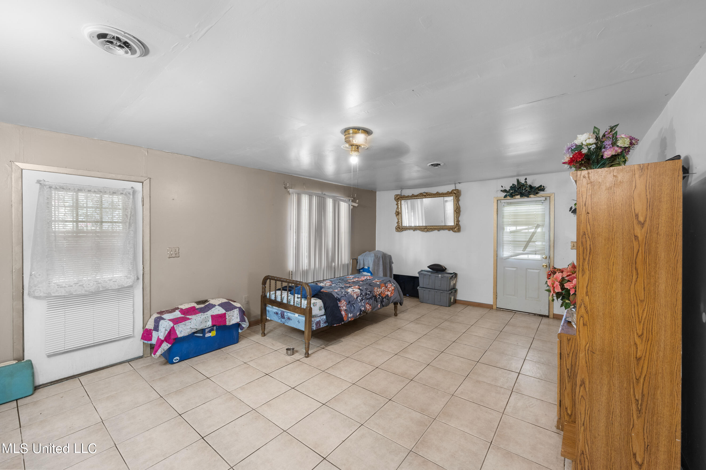 325 Loring Road Pickens, MS 39146 - Photo 6 of 25 EOSR9875