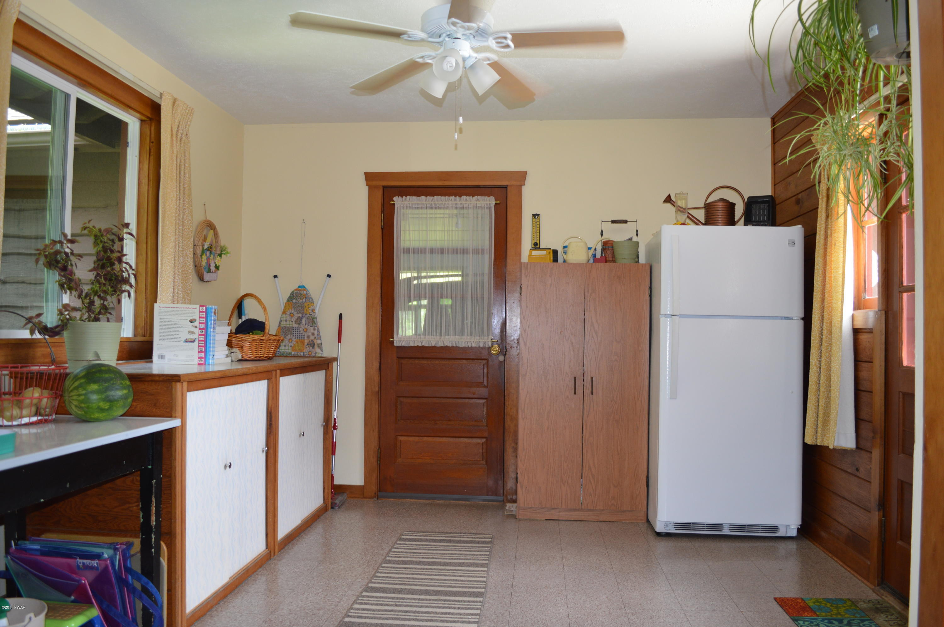 129 Uban Road Lake Ariel, PA 18436 - Photo 19 of 34 breezeway