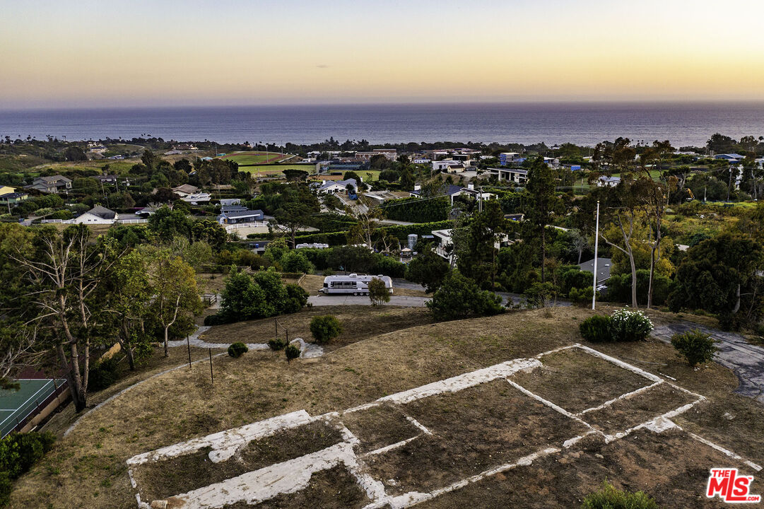 29829 Harvester Road Malibu, CA 90265 - Photo 44 of 44 a view of a city