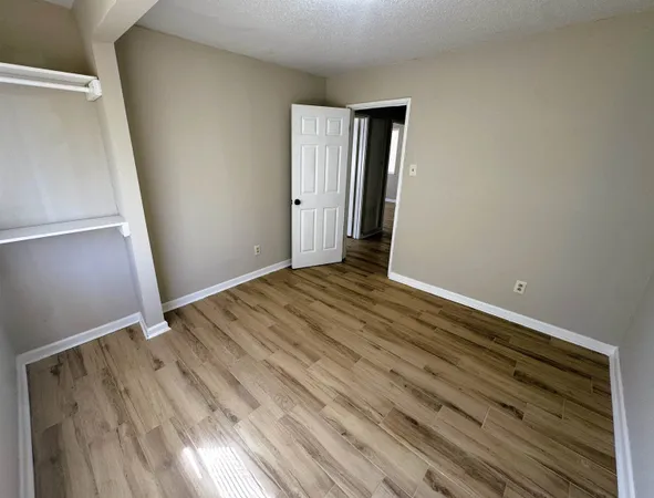 $1,395 | 961 North Perkins Road, Memphis, TN 38122