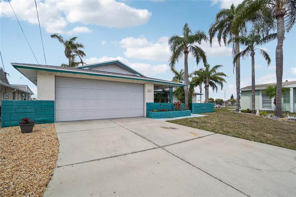 6509 Nautical Isle Hudson, FL 34667 - Photo 1 of 42